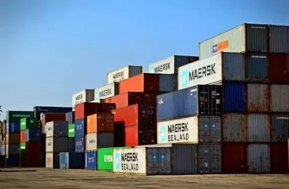 CONTAINER KHÔ 20 FEET  – GIẢI PHÁP LƯU TRỮ VÀ VẬN CHUYỂN HIỆU QUẢ